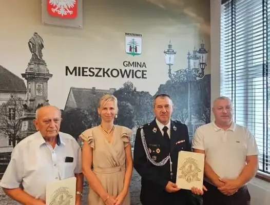 Gmina Mieszkowice wspiera strażaków – podpisano umowy dotacyjne z OSP