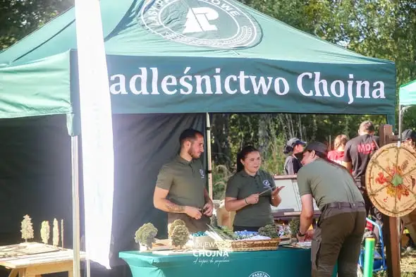 Manewry ratownicze i piknik rodzinny w Chojnie – atrakcje dla całych rodzin