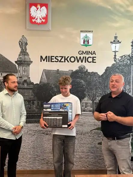PlayStation 5 wręczone najaktywniejszemu użytkownikowi GoMeetify w gminie Mieszkowice