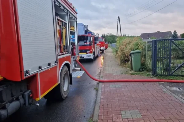Pożar budynku gospodarczego w Przyjezierzu – interwencja OSP Stare Objezierze i OSP Witnica