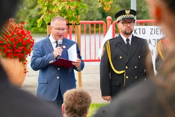 Nabrzeże w Gryfinie z nowym imieniem – hołd dla Polaków spod Znaku Rodła