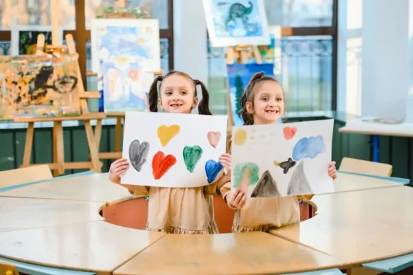 Artystyczna kawiarenka w Lubiczu wsparła wycieczkę dla dzieci