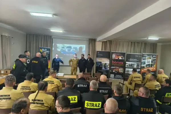 Strażacy z Cedyni szkolili się z jazdy w trudnym terenie