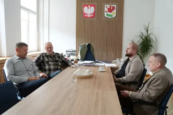 Burmistrz Gryfina rozmawiał z sołtysami o drodze powiatowej