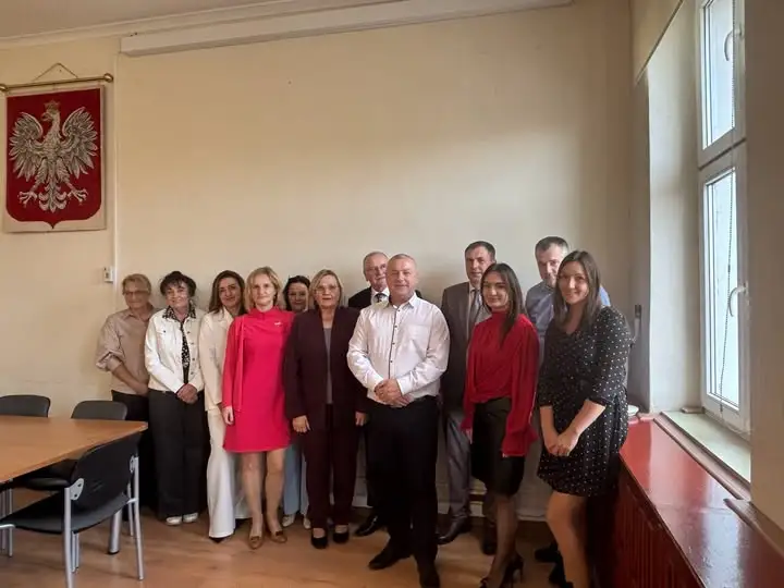 Dzień Edukacji Narodowej w Gminie Mieszkowice – burmistrz nagrodził nauczycieli