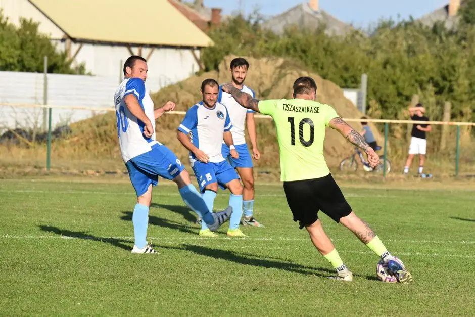 Remis Fase Szczecin z GKS Kołbacz 2:2. Kontrowersje sędziowskie i walka do końca